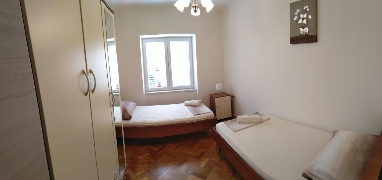Apartman Anka Makarska Bagian luar foto